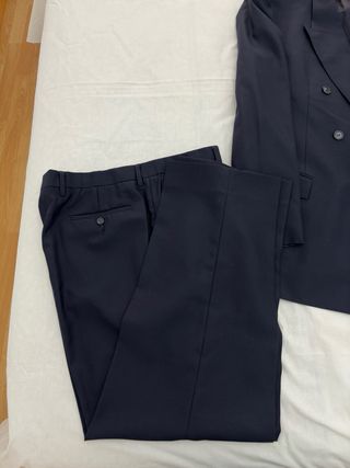 Traje cruzado azul marino
