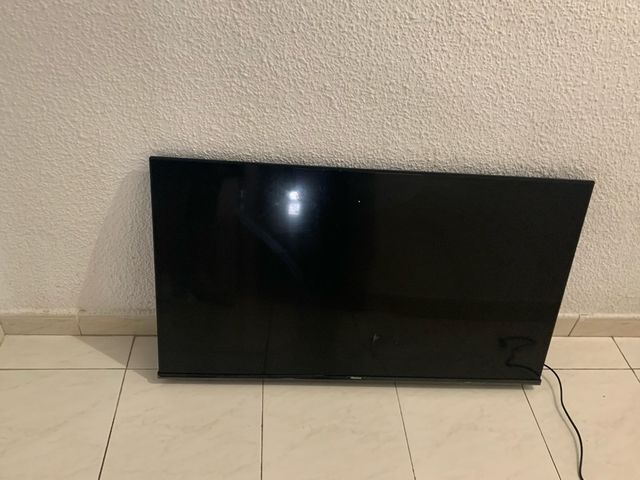 Televisor Negro pantalla rota