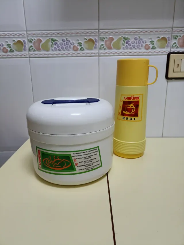 Termo Valira Sólido y Líquido Amarillo