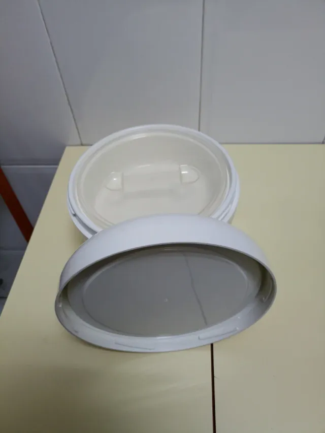 Termo Valira Sólido y Líquido Amarillo