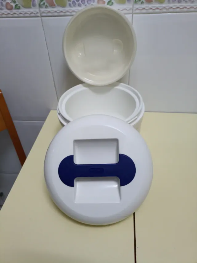 Termo Valira Sólido y Líquido Amarillo