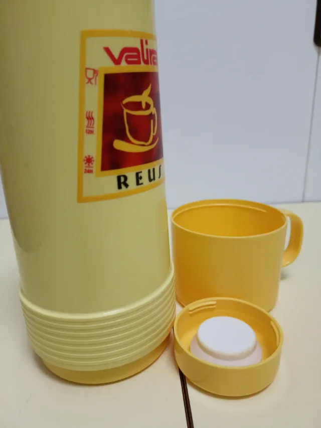 Termo Valira Sólido y Líquido Amarillo