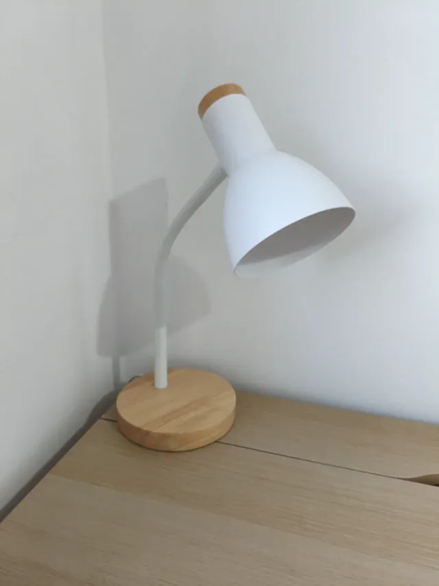 Lámpara de escritorio infantil madera y metal