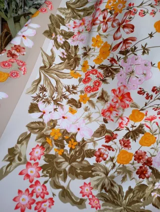 Pañuelo estampado floral