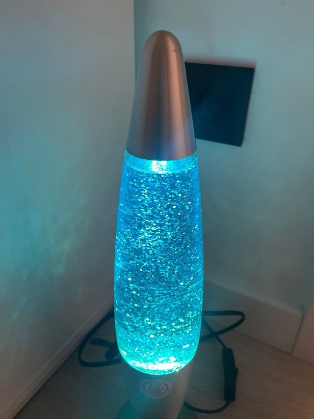 Lámpara de lava azul con purpurina