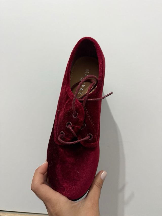 Zapatos de tacón rojos de plataforma
