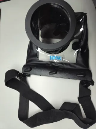 Fondello impermeabile per fotocamera reflex