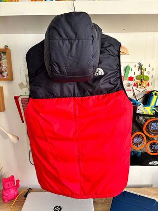 Chaleco reversible The North Face azul/rojo