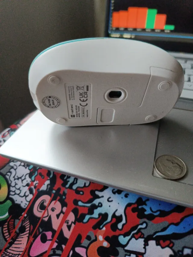 Ratón inalámbrico azul y blanco