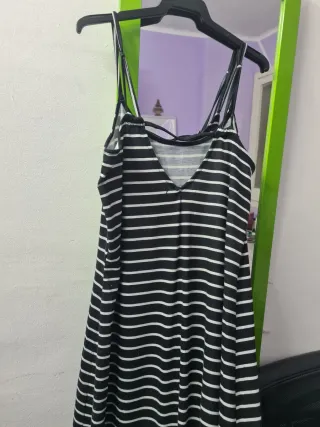 Vestido largo y chaqueta vaquera