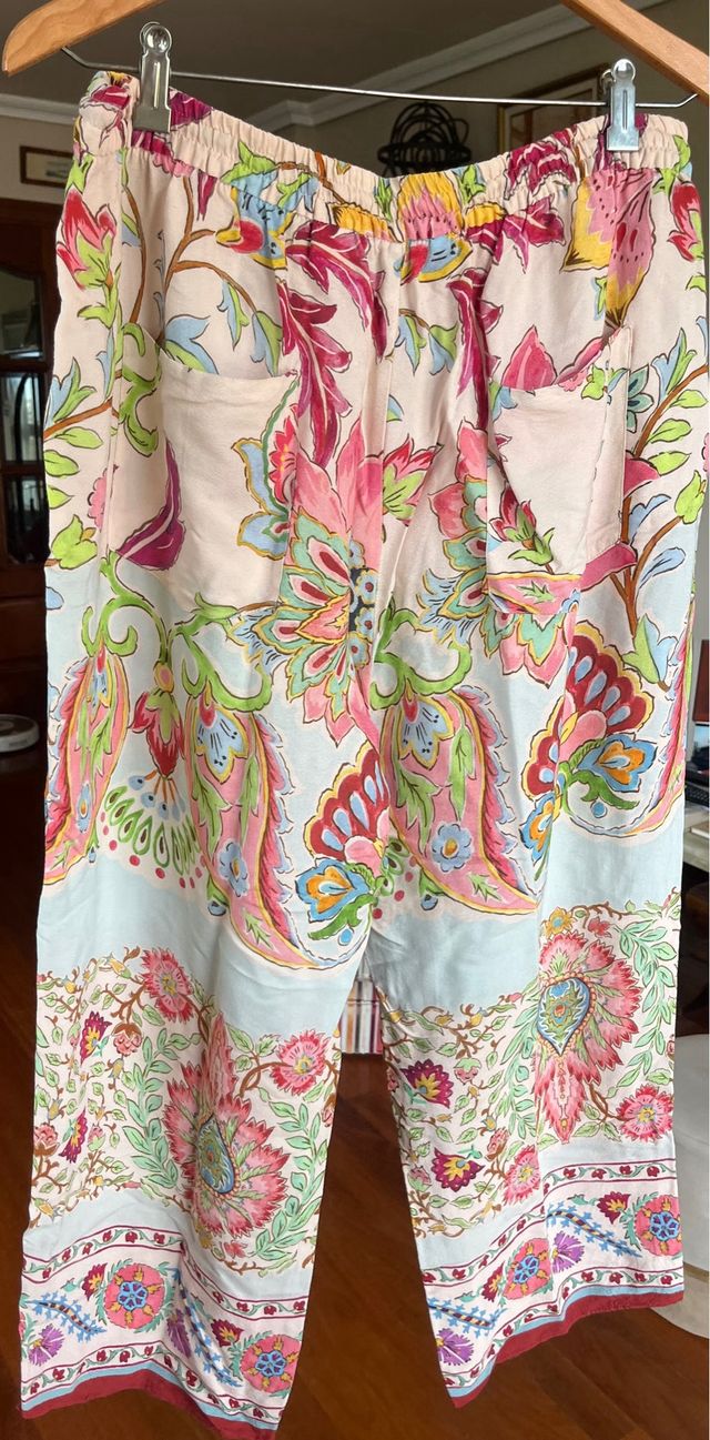 Conjunto Zara Blusa y Pantalón Estampado