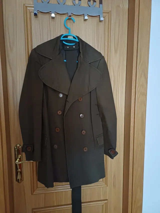 Gabardina mujer cinturón verde militar