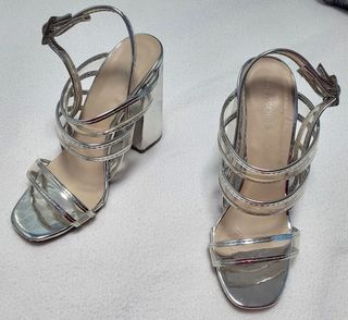Sandalias de tacón ( Hotsoles )