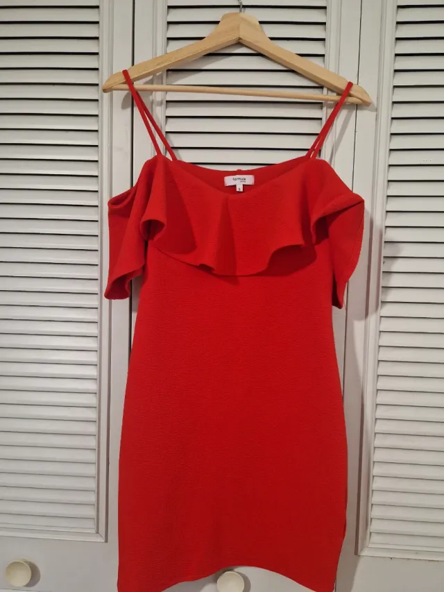 Vestido rojo con volantes talla S