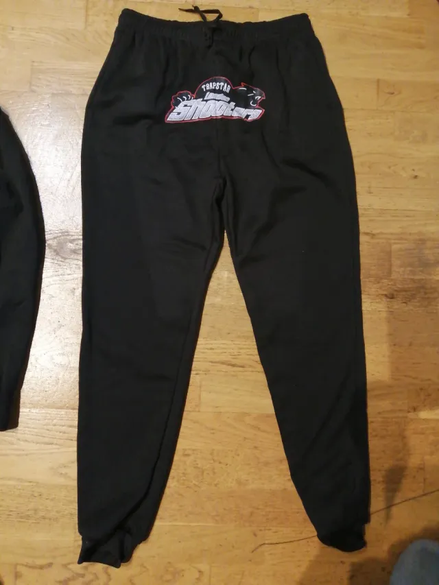 Trapstar Sudadera y Pantalón Negro