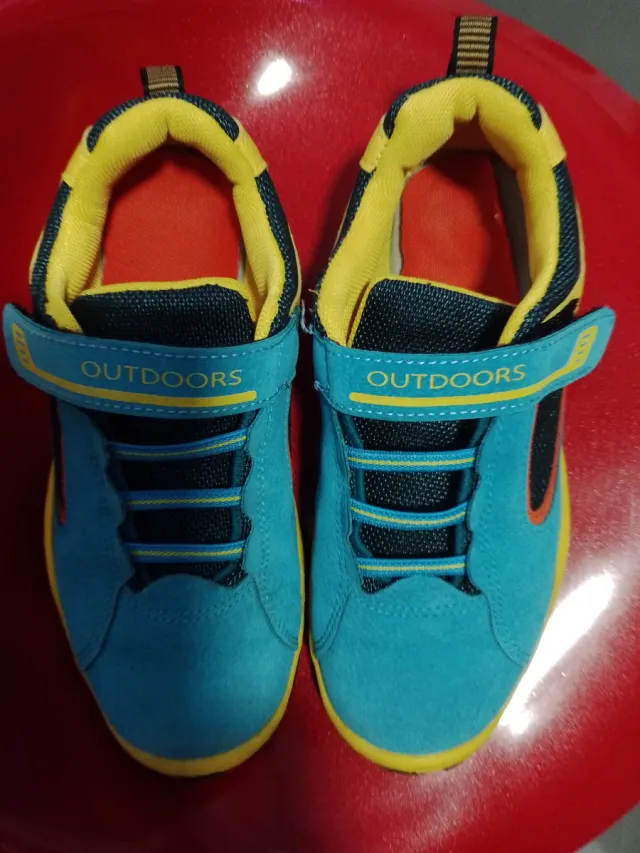 Zapatillas deportivas cuero niños OUTDOORS  34-35