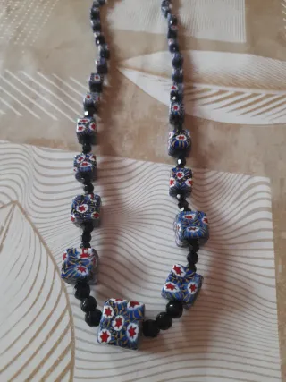 Collar Cuentas Negras y Cerámica Multicolor