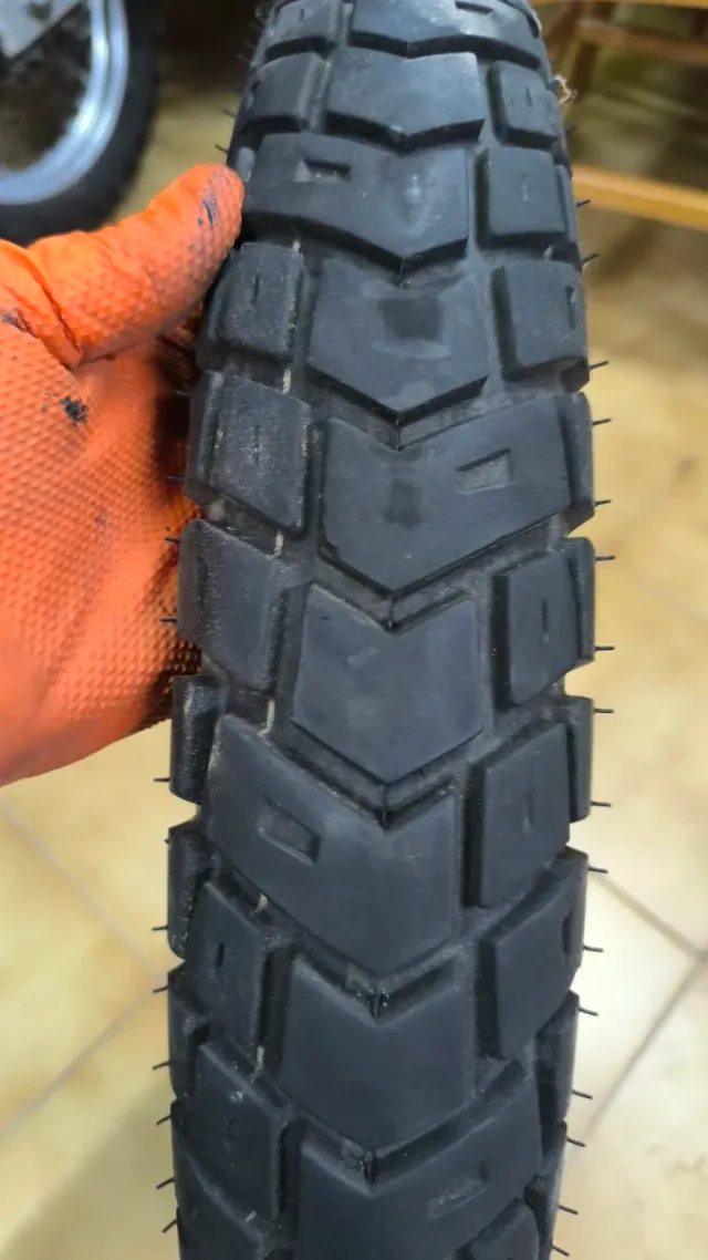 Neumático Enduro 90/90 21 M-C 84T MOTOZ