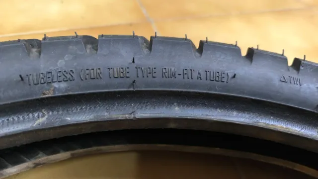 Neumático Enduro 90/90 21 M-C 84T MOTOZ