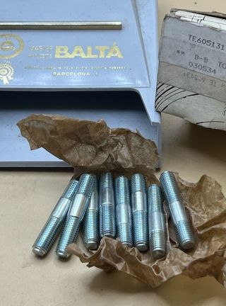 TE605131 8 x Espárragos Culata Mini Clásico Rover