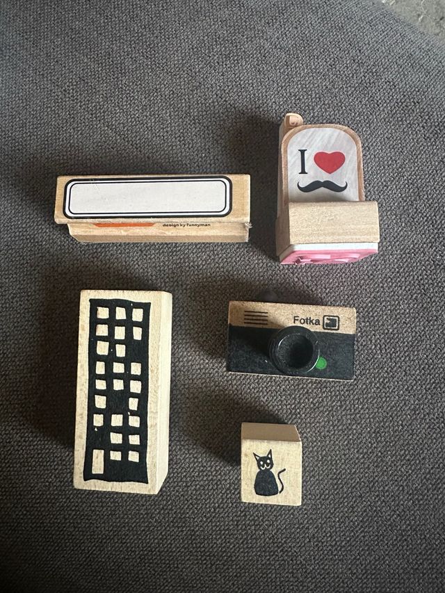 Sellos de madera y goma decorativos