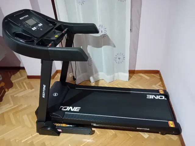 Cinta de correr BODYTONE DT 16