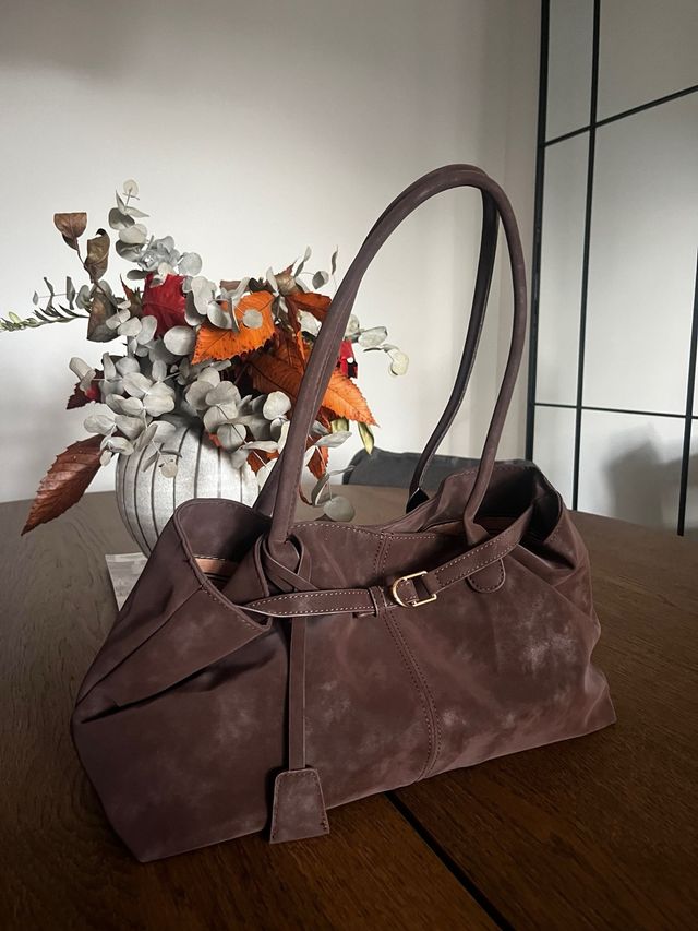 Bolso de hombro marrón