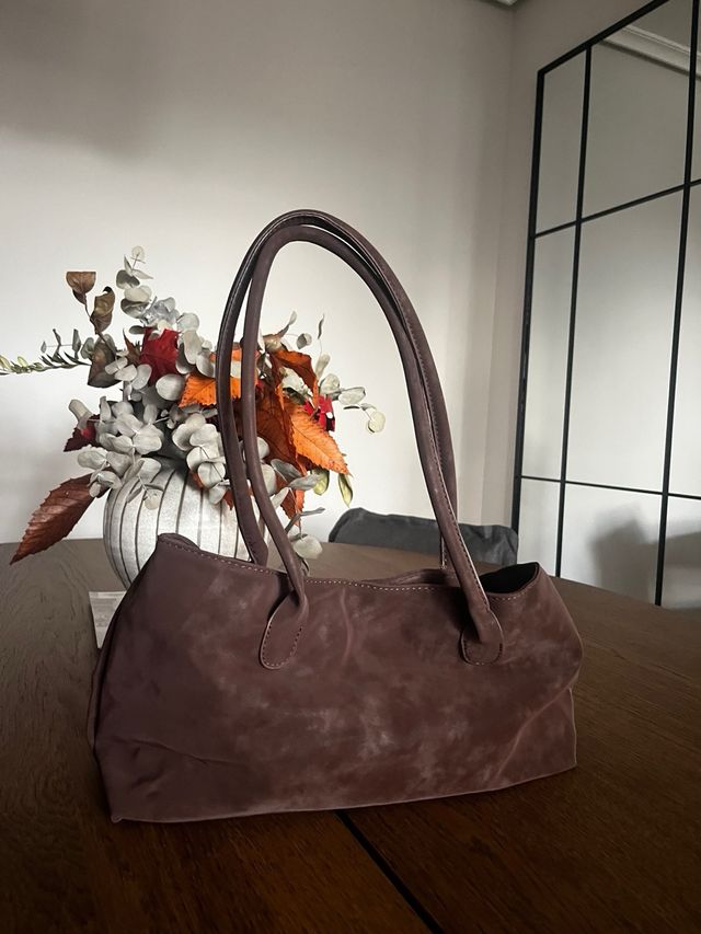 Bolso de hombro marrón