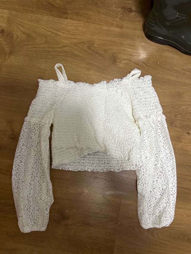 Blusa hombros descubiertos manga larga