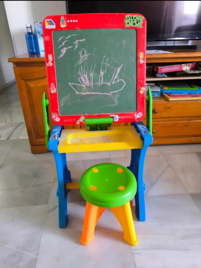 Pupitre infantil magnético "Molto" +3 años