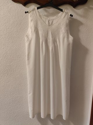 Conjunto bata y camisón encaje