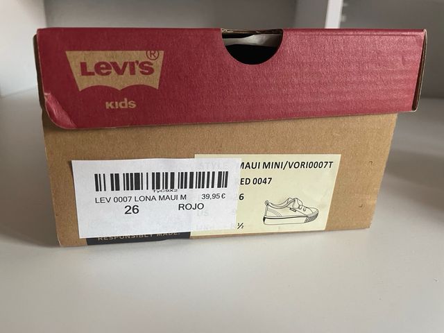 Zapatillas Levi's rojas talla 26