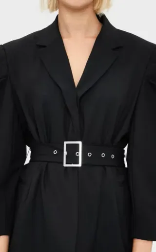 Blazer negro con cinturón Talla XS