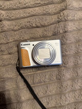 Cámara Canon SX740 HS 40x Zoom Plata