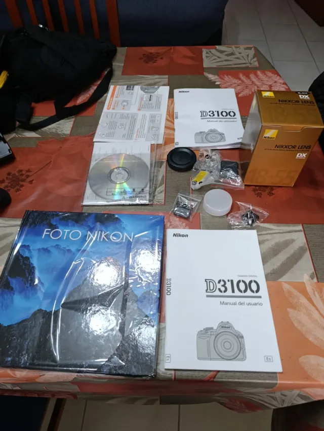 Câmera Nikon D3100 + Acessórios