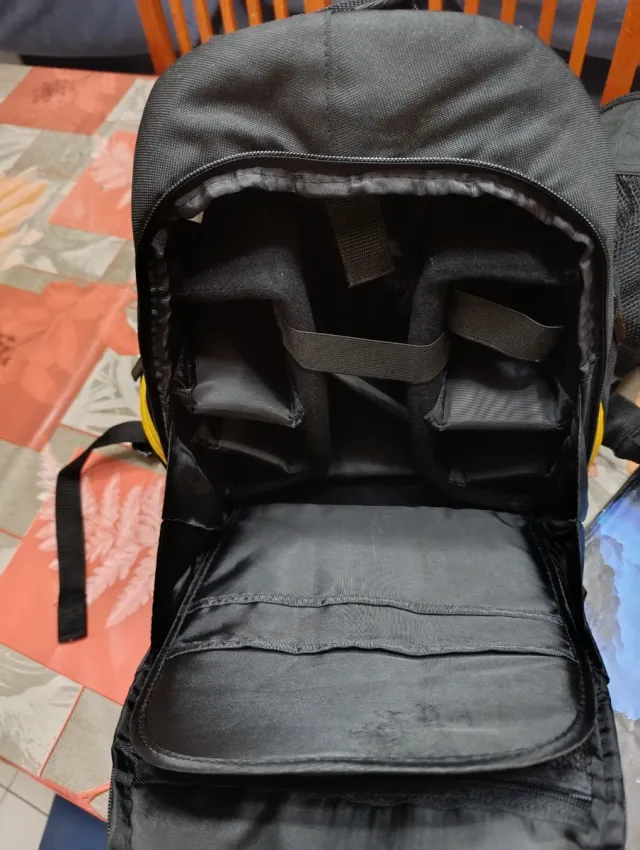 Câmera Nikon D3100 + Acessórios