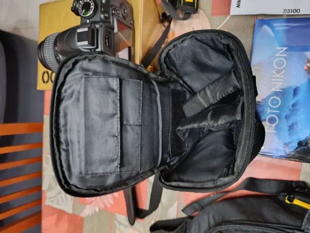 Câmera Nikon D3100 + Acessórios