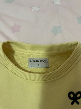 Sudadera amarilla talla 8 con logo