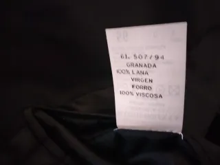 Americana negra de Emidio Tucci. (El Corte Inglés)