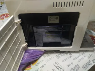 Macchina da Caffè Bianca con Schermo