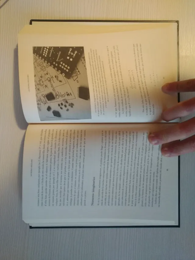 Los números primos: un largo camino al infinito