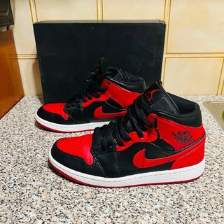 Jordan 1 Mid Scarpe Uomo Nero Rosso