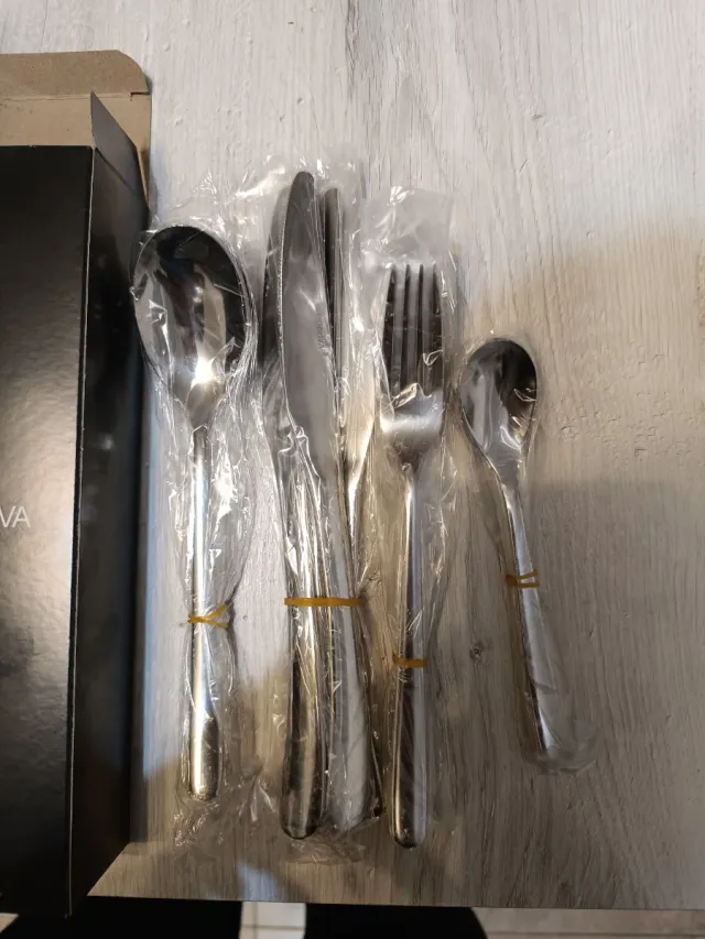 Set Posate Kasanova Charlotte 24 Pezzi