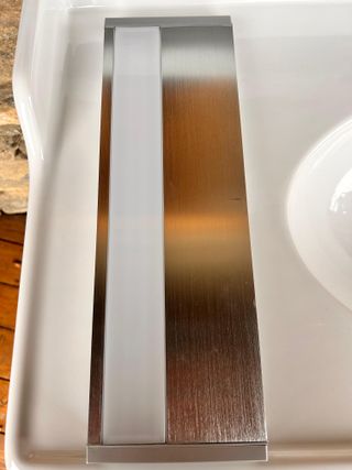 Mobile bagno con lavabo e specchio