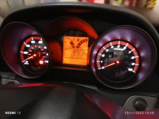 Asiento Kymco Superdink 125i (año 2012).