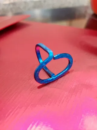 Anillo ovalado diseño azul