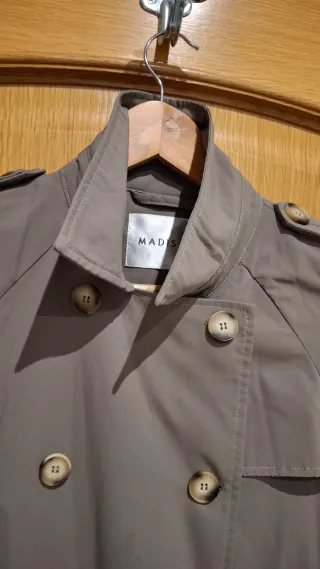 Gabardina verde oliva