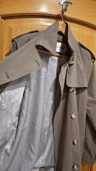 Gabardina verde oliva