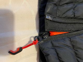 Plumas Quechua Negro Talla XXL