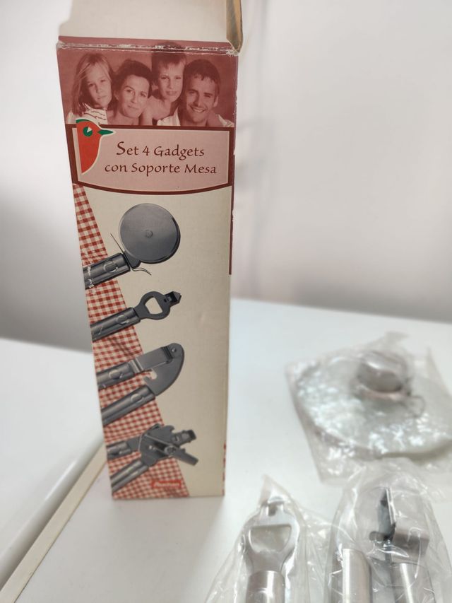 Set 4 Utensilios Cocina con Soporte